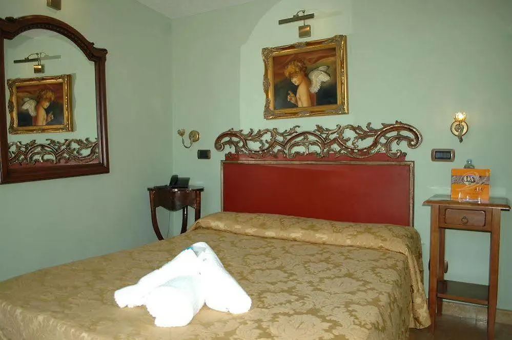 Hotel Vibel Rome 2*,